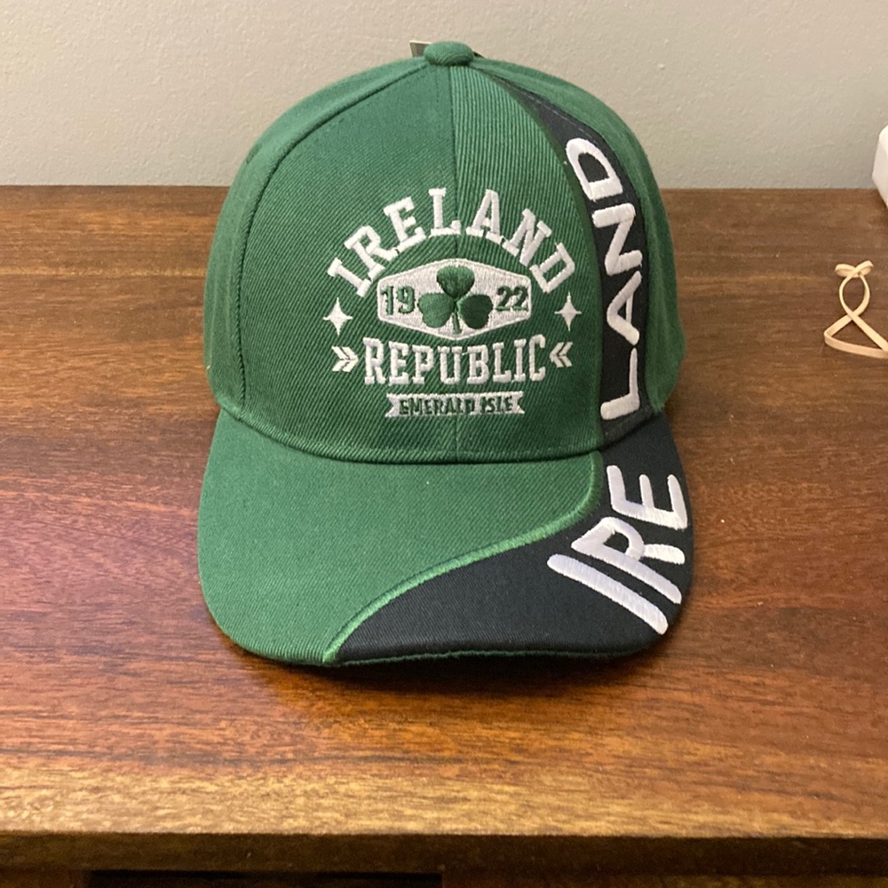 Brand new never been worn Ireland hat still got the tags on it